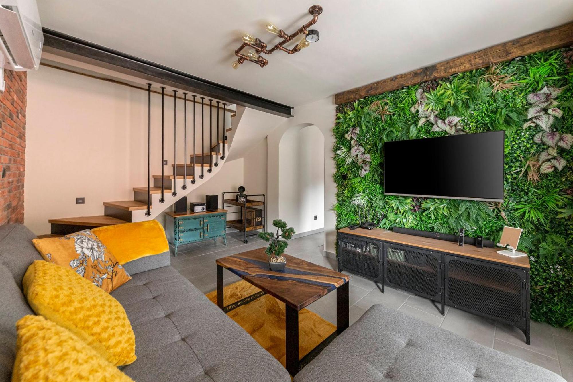 Apartment Deluxe House Maj