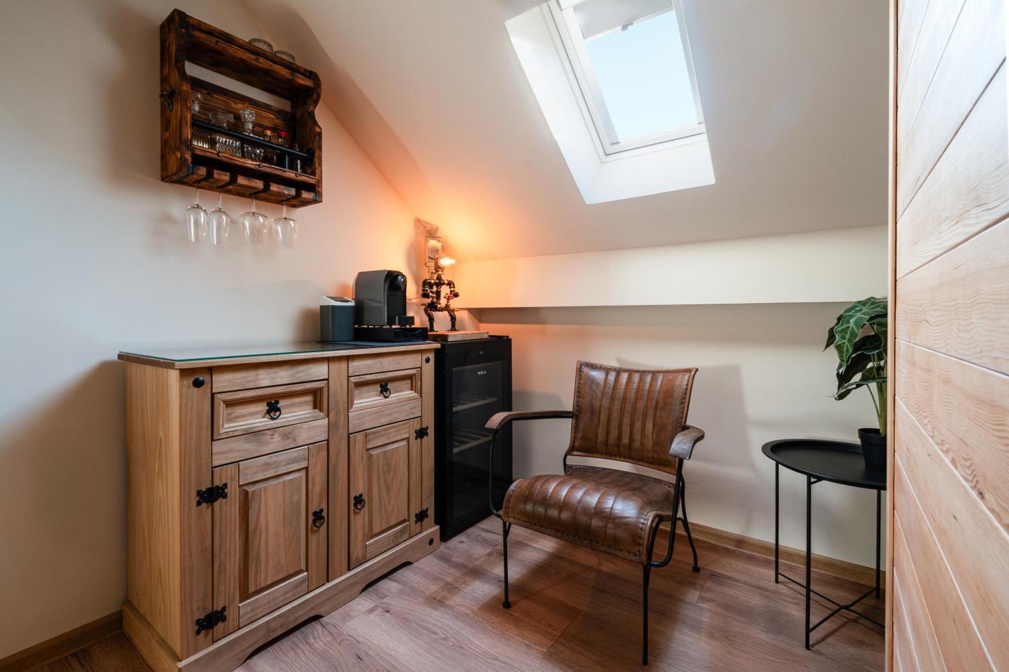 Apartment Deluxe House Maj